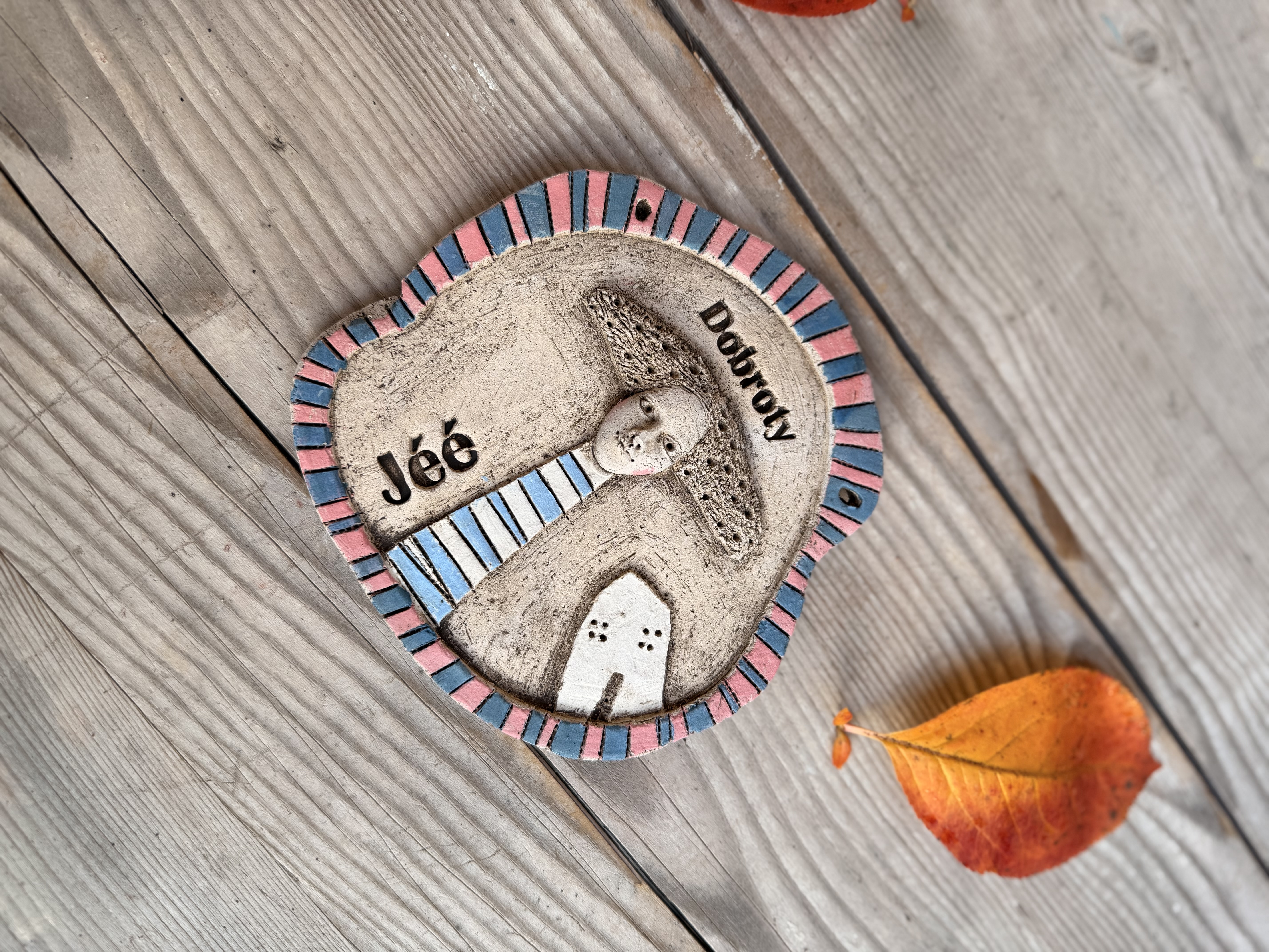 Plastika  - Cedulka na zavěšení