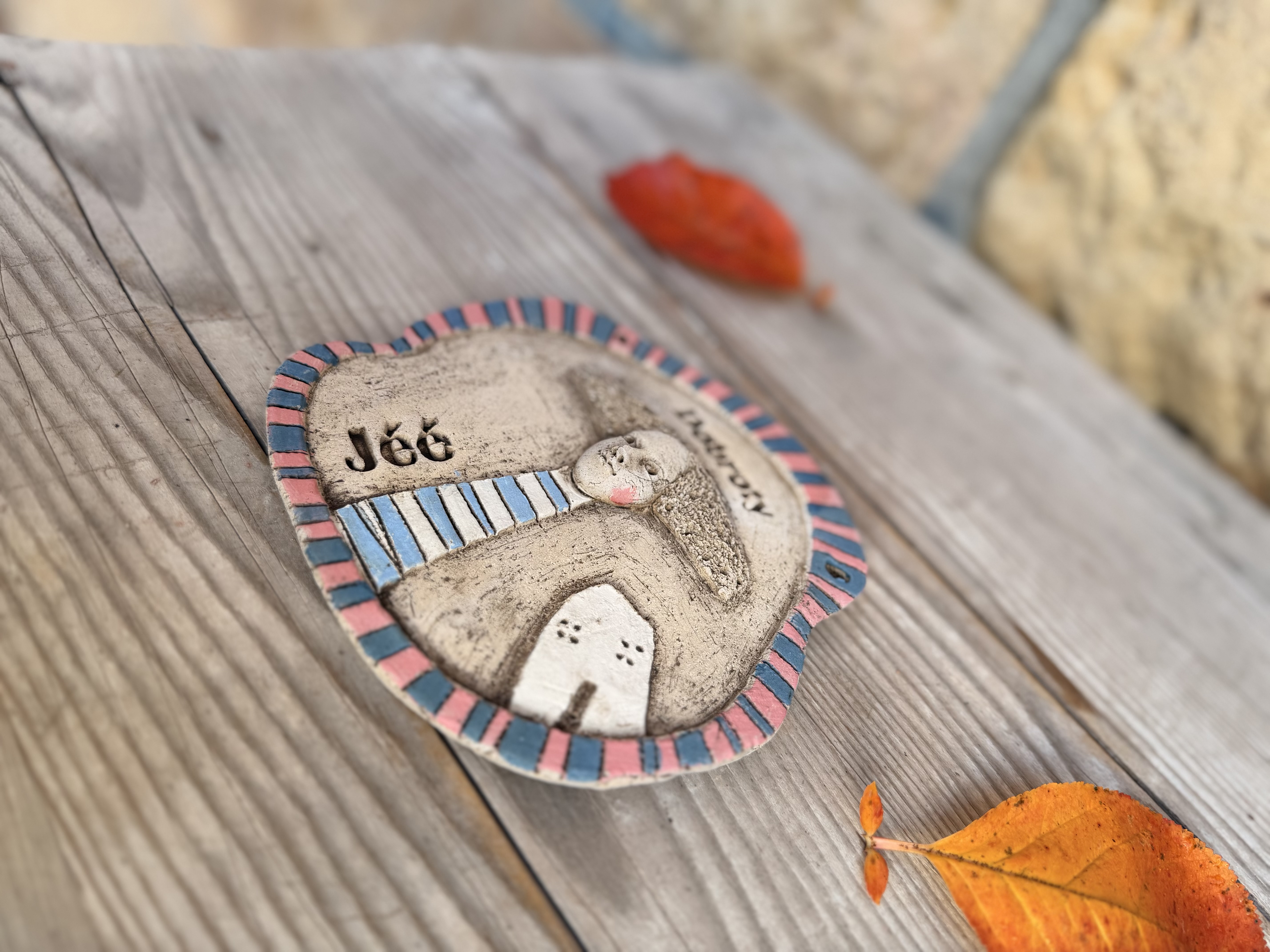 Plastika  - Cedulka na zavěšení