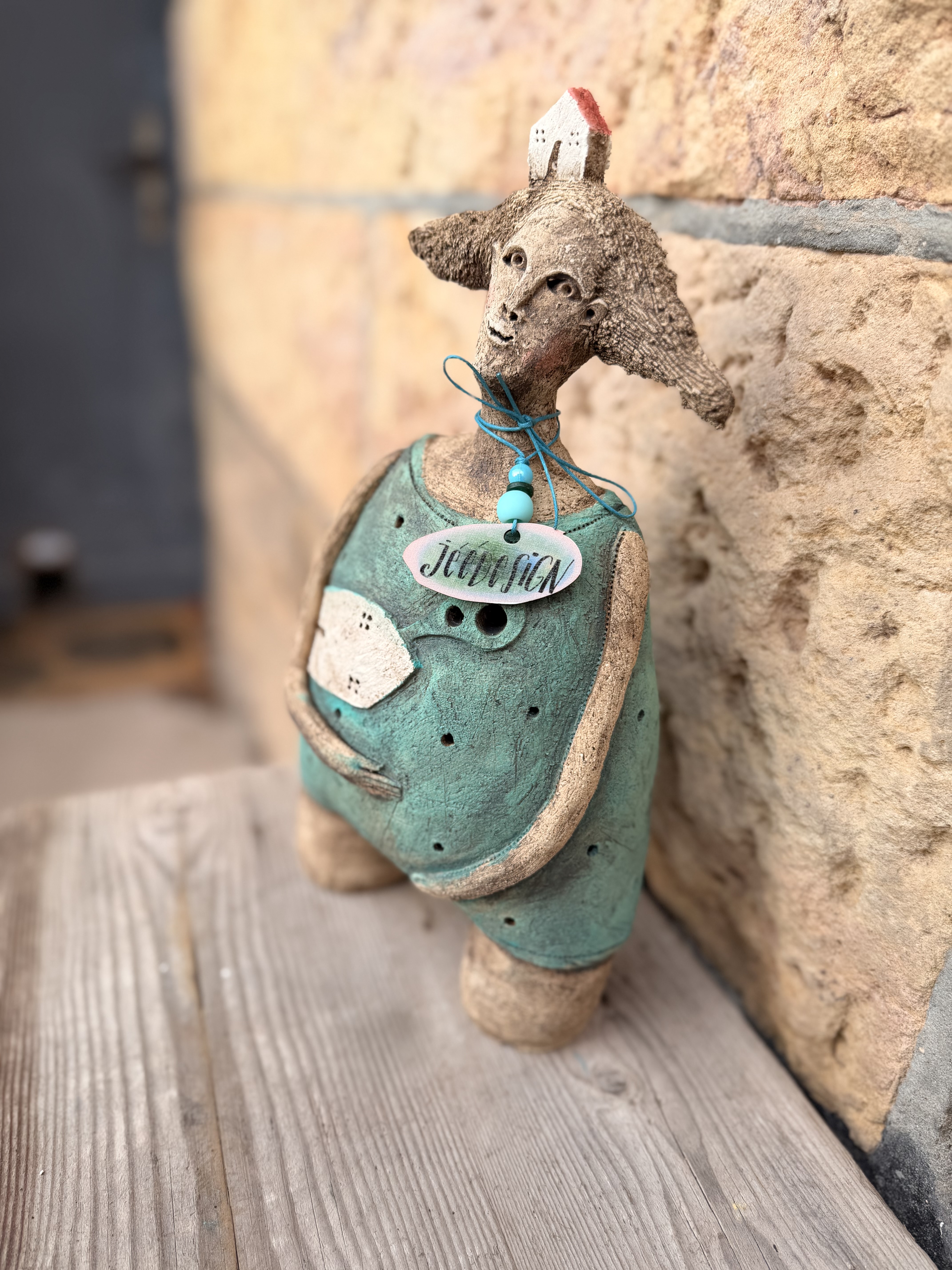 Plastika  - paní domácí 